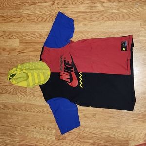 Pre owned Nike hooded tshirt size Medium